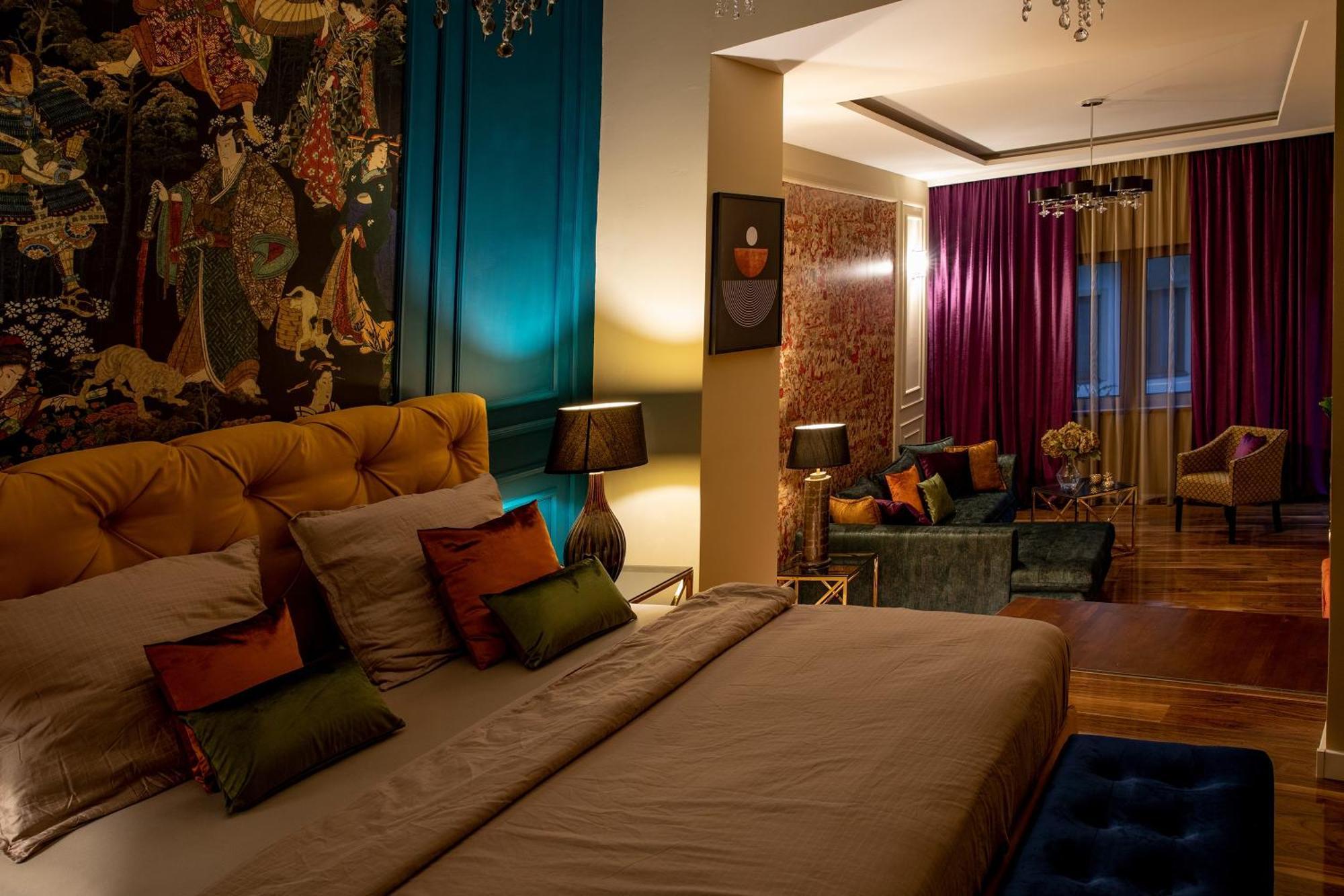 Hotel Capital With Private Wellness นิตรา ภายนอก รูปภาพ